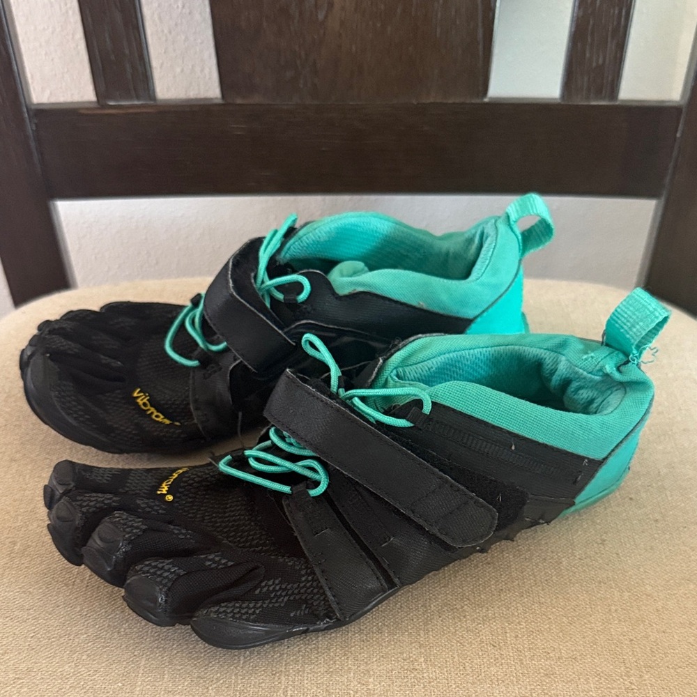 Vibram FiveFingers Black and Teal Minimalist Shoes